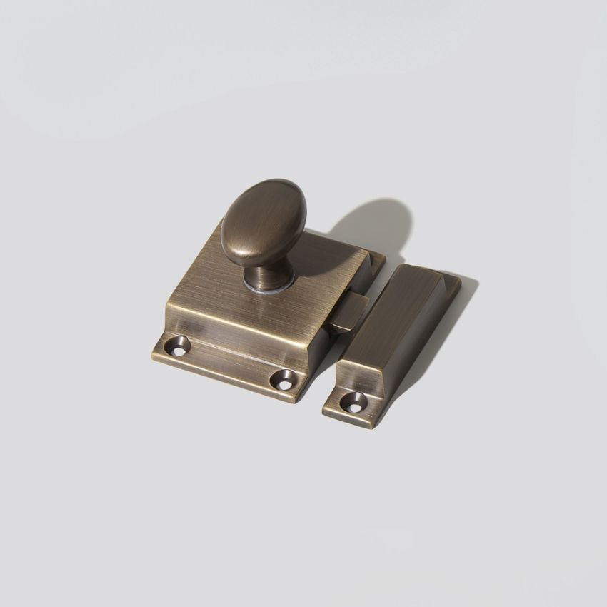 oval cabinet catch in DEB.jpg
